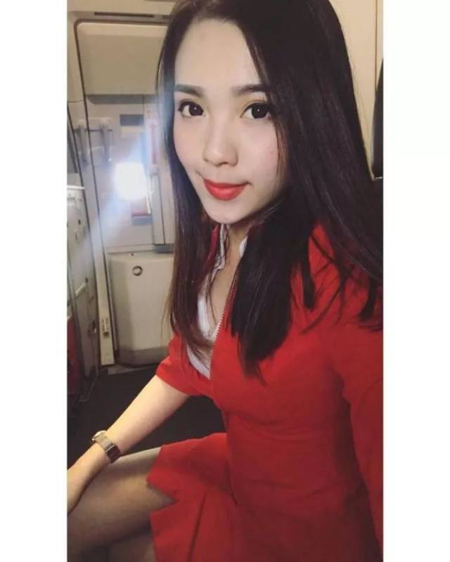 128间房主播跳舞 弹壳舞步